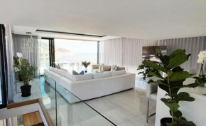 Penthouse Villa in Cape Towns exclusive Bantry Bay